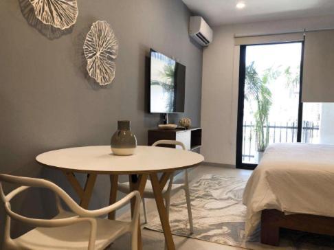 Urban Towers Playa Del Carmen Apartment Exterior photo