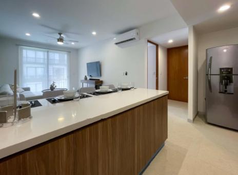 Urban Towers Playa Del Carmen Apartment Exterior photo